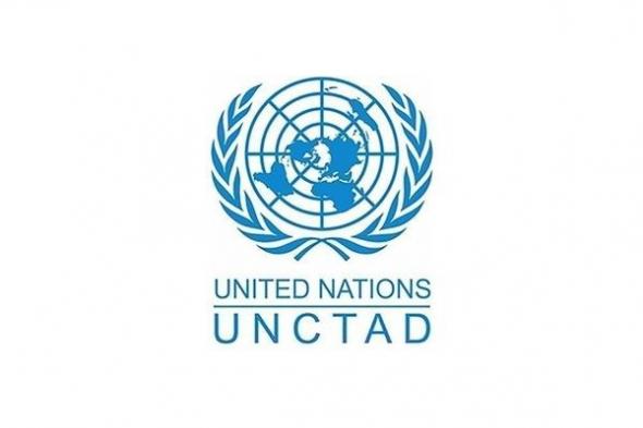 "أونكتاد" :توقف حركة الملاحة البحرية عبر مضيق هرمز تقريباً