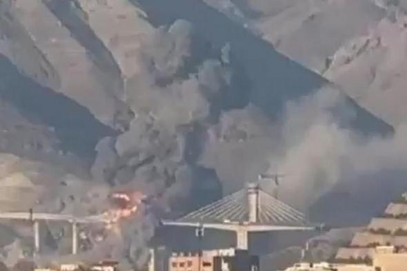 ترامب: أكبر جسر في إيران ينهار.. حان الوقت لتبرم طهران اتفاقا