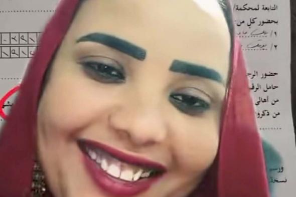 بالصورة والفيديو.. شاهد فرحة تيكتوكر “سودانية” بعد طلاقها من زوجها