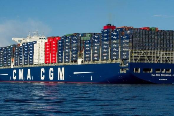 عبور سفينة حاويات مملوكة لشركة فرنسية مضيق هرمز