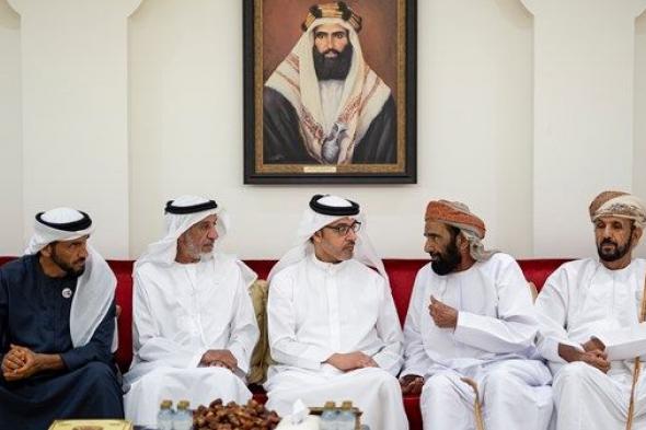 هزاع بن زايد ونهيان بن زايد يعزيان في وفاة هويدن ذيبان علي الكتبي