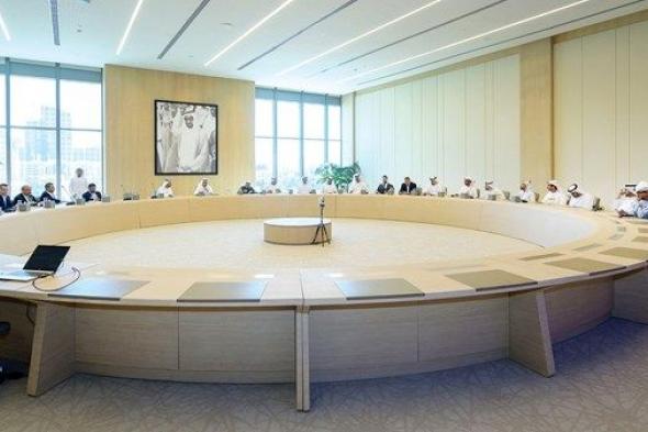 أبوظبي تتعامل مع المتغيرات العالمية بثقة واستباقية