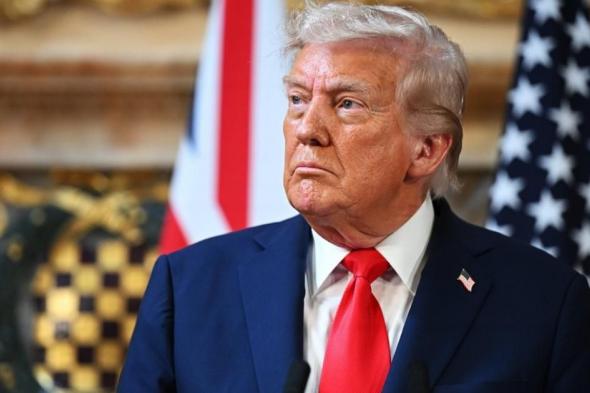 ترمب يتوعد إيران بـ"يوم الجحيم" الثلاثاء ويطالب بفتح مضيق هرمز فوراً