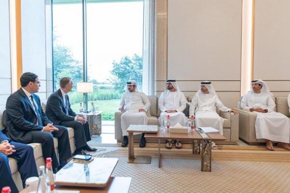 مكتوم بن محمد يلتقي الرئيس التنفيذي لمجموعة بروكفيلد