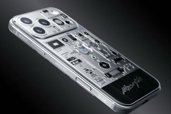 تكنولوجيا: نسخة iPhone 17 Pro 2007 Edition تضم جزءًا من اللوحة الرئيسية لأول آيفون