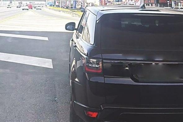 ضبط سائق مركبة استخدمها في استعراض خطر ومتهور بدبي