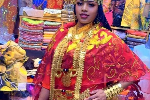 شاهد بالفيديو.. التيكتوكر سحر كوكي تحذر مواطنيها السودانيين من تصويرها أثناء قيادة سيارتها بالقاهرة وتهدد بالرد عليها بلسانها وبالقانون