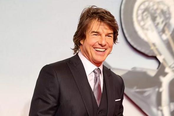 توم كروز يفاجئ العالم… ويحلّق مجدداً