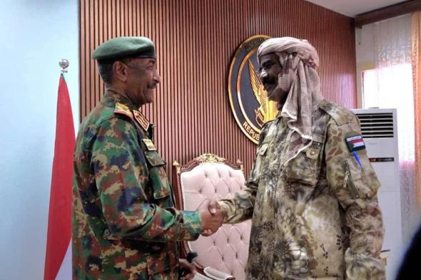 البرهان يلتقي المنشق من مليشيا آل دقلو الإرهابية اللواء النور القبة