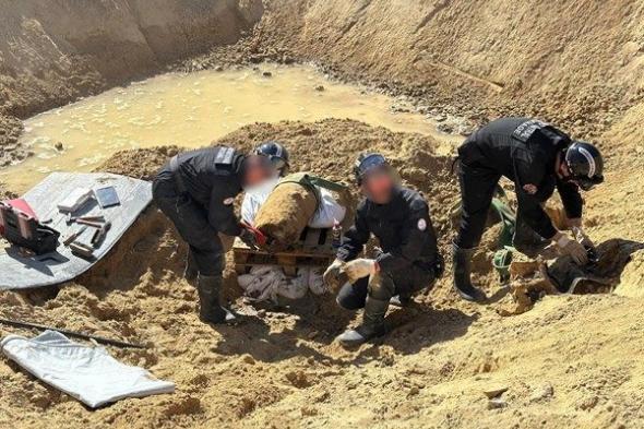 خبراء يفجرون قنبلة من الحرب العالمية الثانية قرب باريس