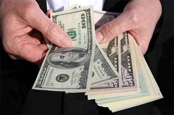 الدولار يتجه لتحقيق مكاسب أسبوعية مع تعثر محادثات أمريكا وإيران وتصاعد عدم اليقين في الشرق الأوسط