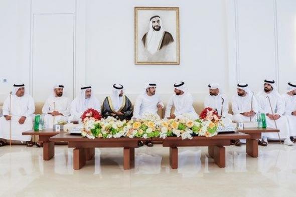 حمدان بن محمد يحضر أفراح البلوشي