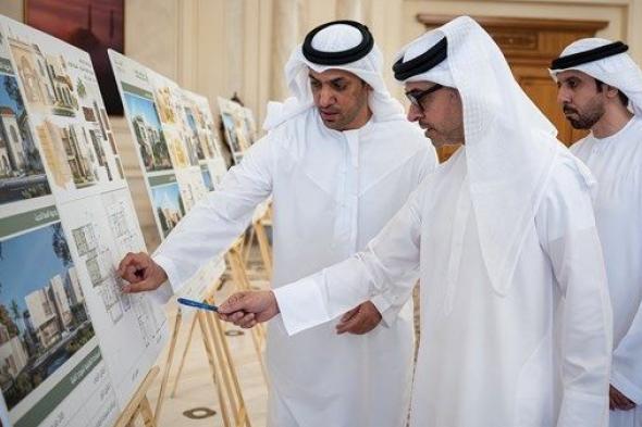 هزاع بن زايد يطّلع على مستجدات المشاريع والبرامج السكنية في منطقة العين