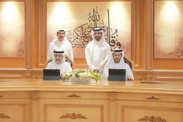سلطان بن أحمد القاسمي يشهد توقيع «تفاهم» بين دائرة القضاء ومحاكم «دبي المالي العالمي»
