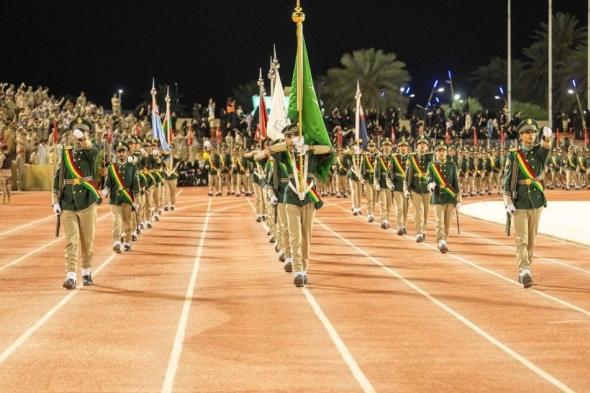 وزارة الدفاع تبتعث 250 طالبا سنويا