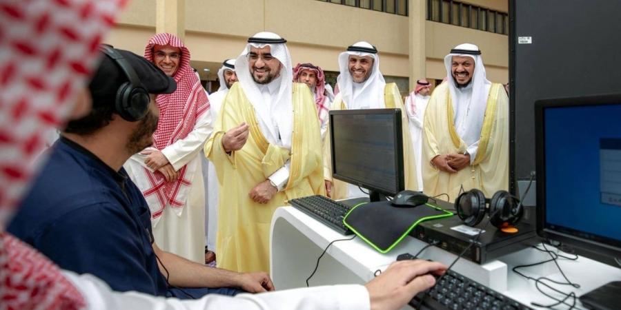 افتتاح ملتقى الشهادات الاحترافية والتطوير المهني بجامعة القصيم